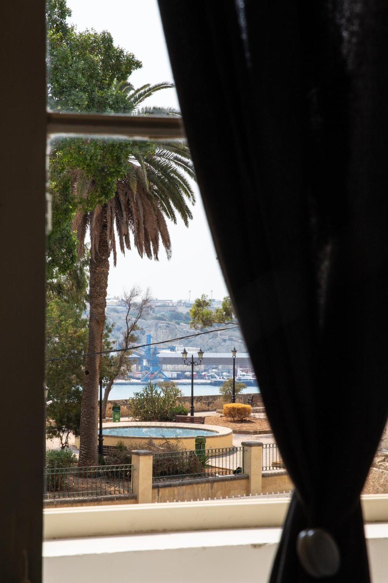Valletta Waterfront 2 Beds Flat By Arcobnb Φλοριάνα Εξωτερικό φωτογραφία